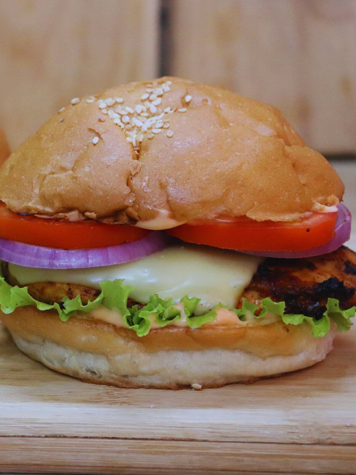 An up-close view of cajun chicken sandwich.
