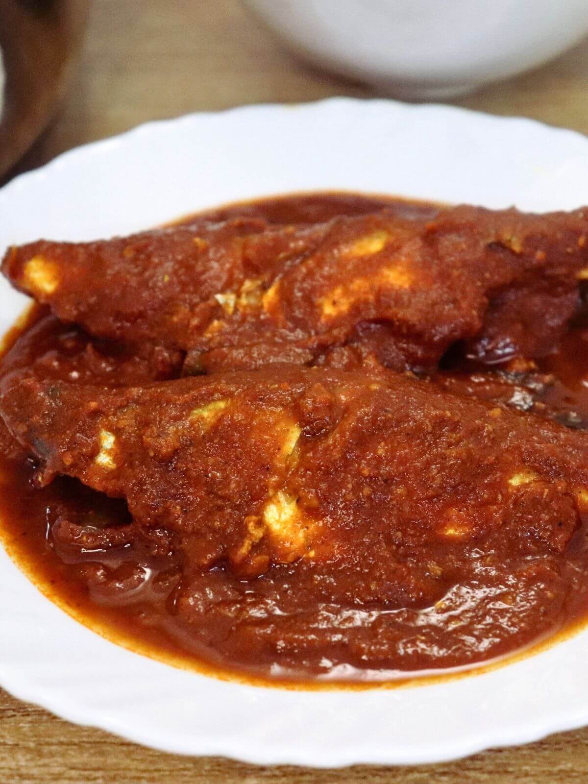 close-up of bangude pulimunchi served in a plate.