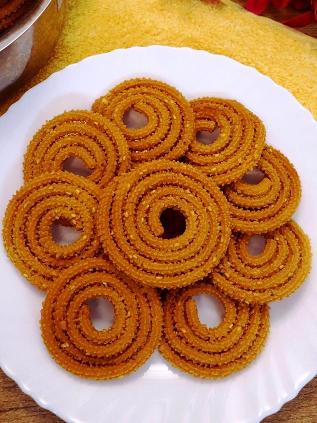 close-up of maharashtrian chakli served on a plate.