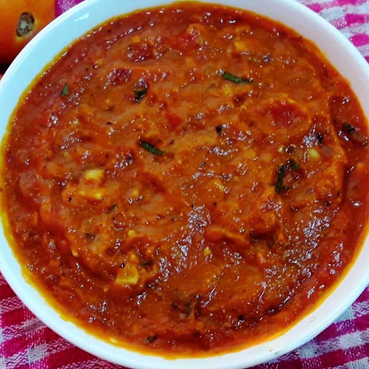 close-up of marinara sauce in a bowl.