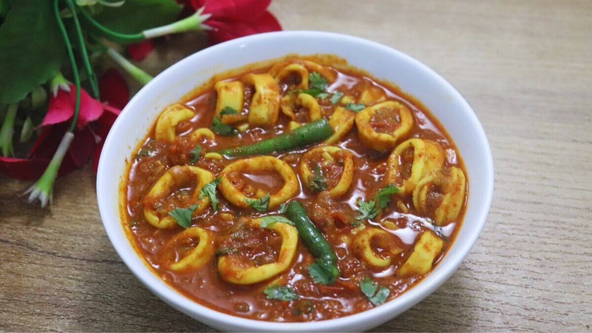 goan mankyo masala served in a white bowl.