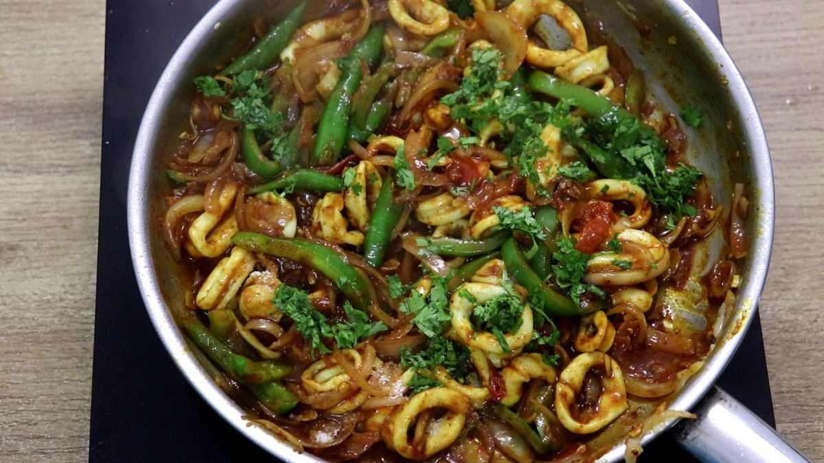 Squid chilli fry in the pan ready to serve.