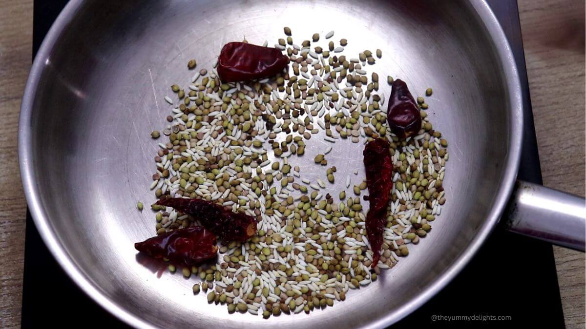 roasting uddamethi masala