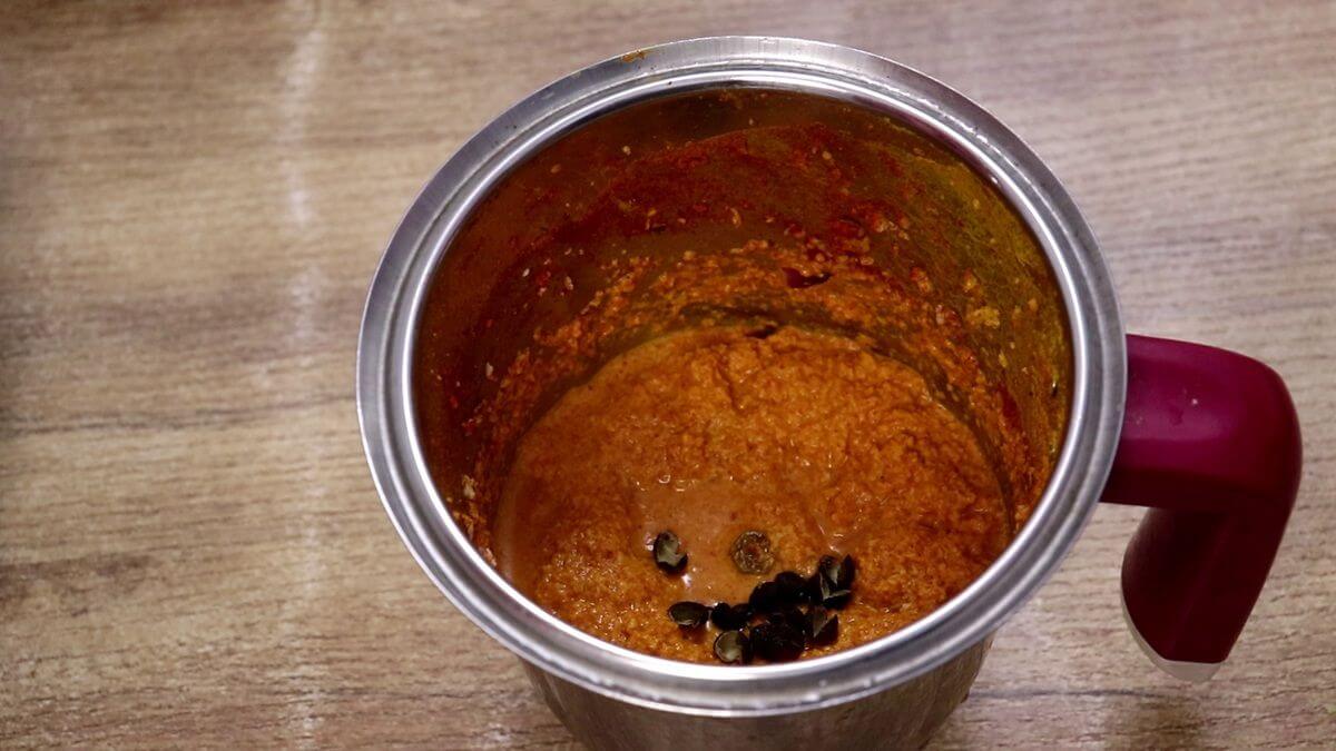 Tirphal added to the ground sukka masala.