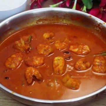 close up of goan ambotik in a skillet.